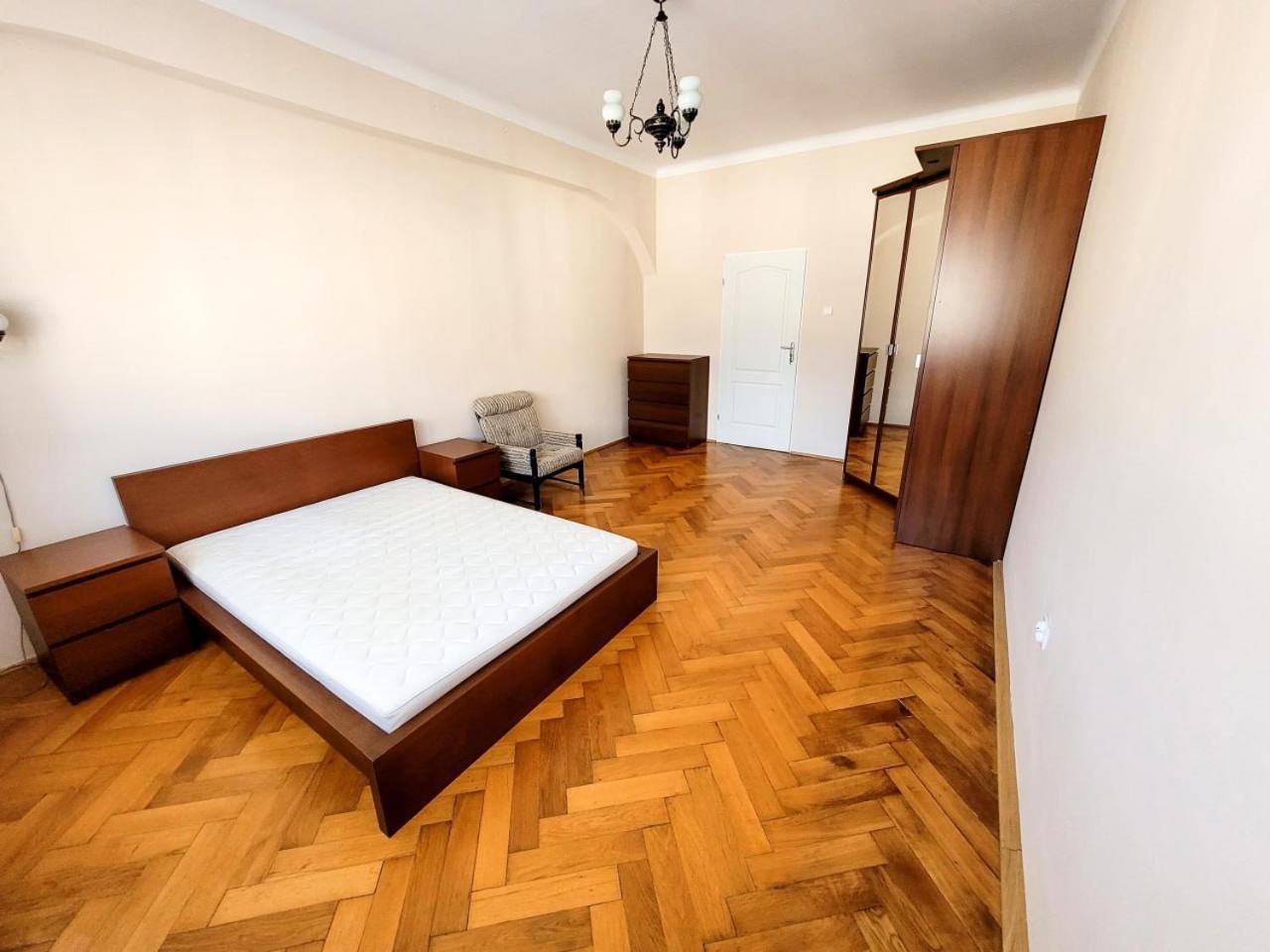 Wild Solutions Sauna Apartments Krasków Eksteriør bilde