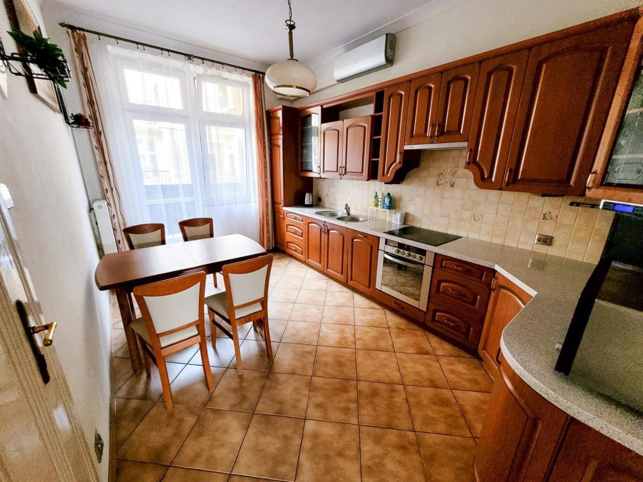 Wild Solutions Sauna Apartments Krasków Eksteriør bilde